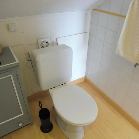 Bed & Breakfast La Lustinoise