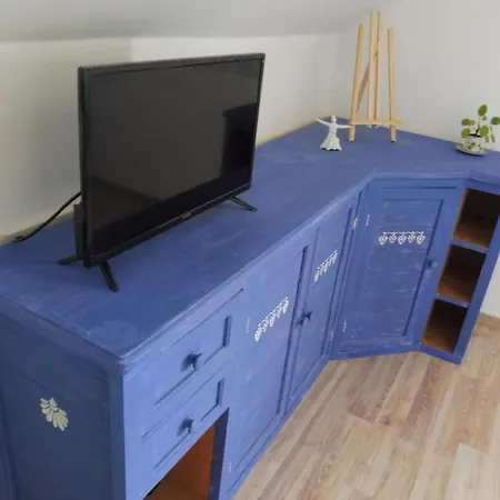 La Lustinoise Bed & Breakfast 4*