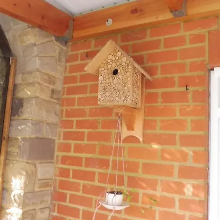 La Lustinoise Bed & Breakfast Lustin